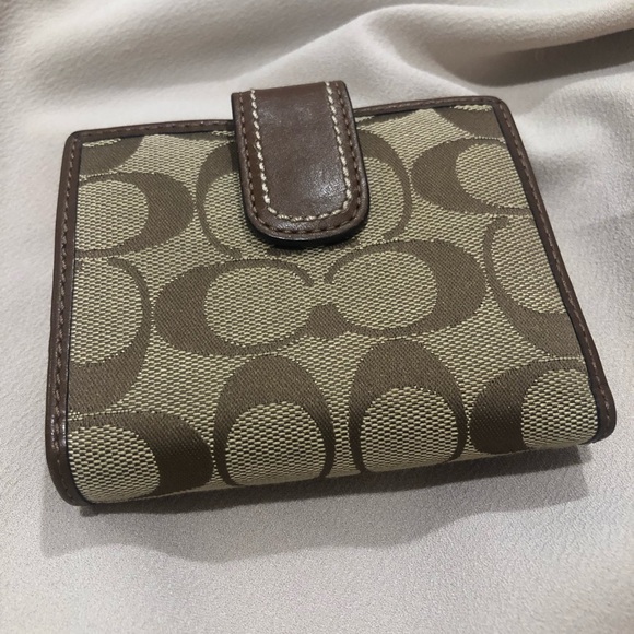 Coach monogram wallet - Picture 2 of 5
